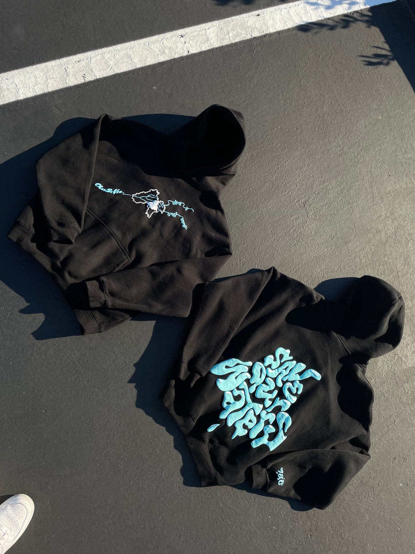 Paani Hoodie - Black